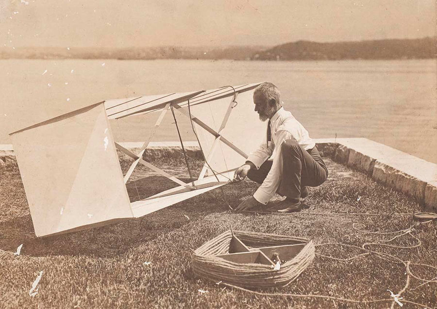 De pionier, Lawrence Hargrave